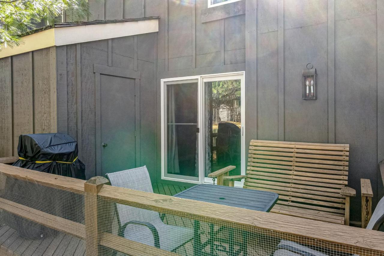 Snowflakes To Summer Wind Villa Lake Harmony Exterior photo