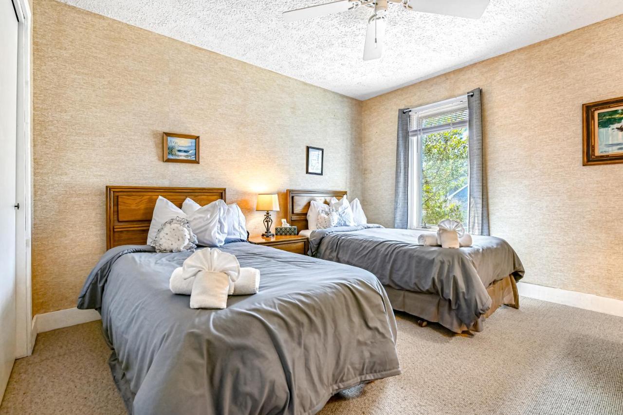 Snowflakes To Summer Wind Villa Lake Harmony Exterior photo